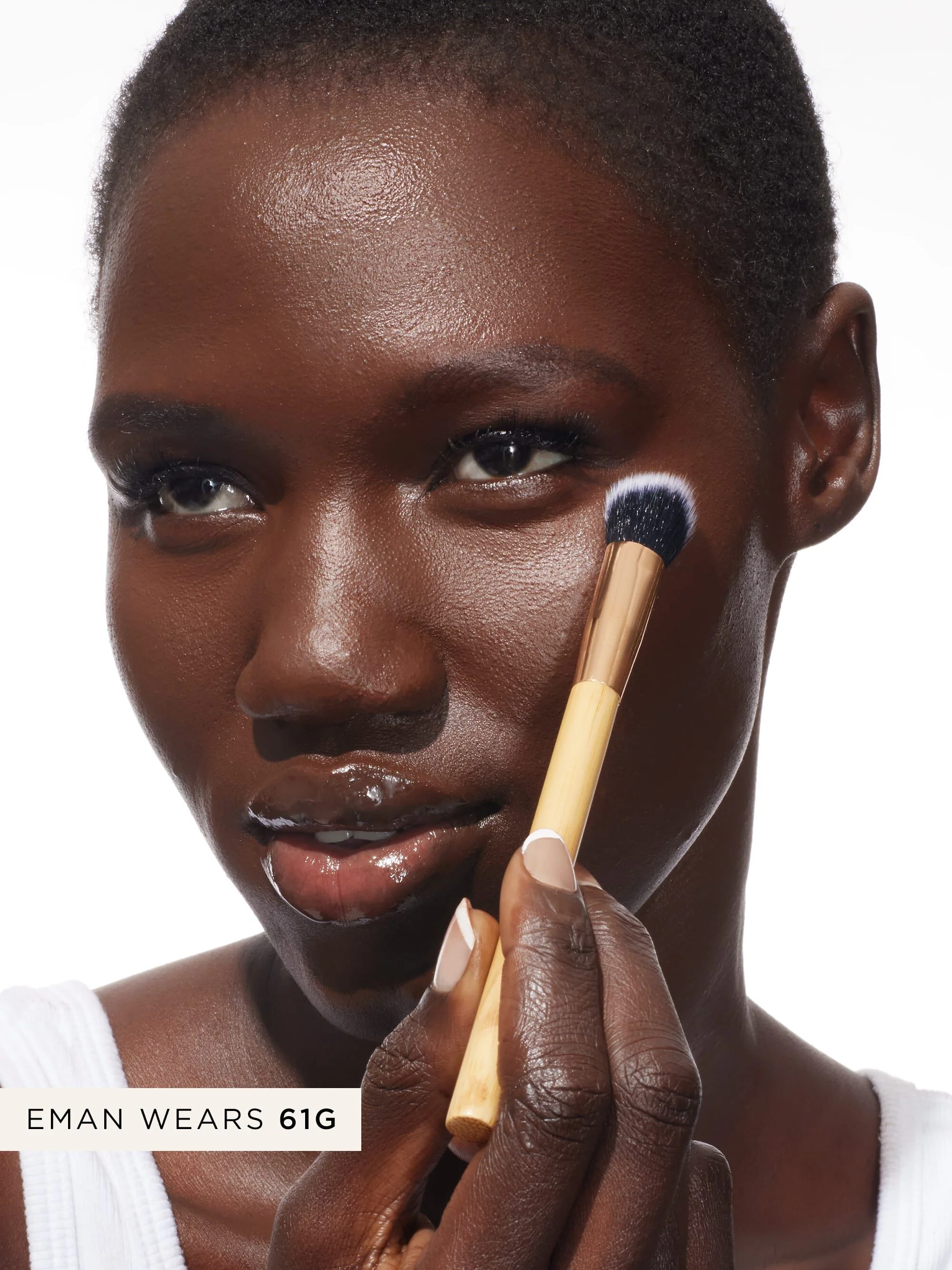 creaseless creamy full-coverage concealer & paw brush duo - Image 4