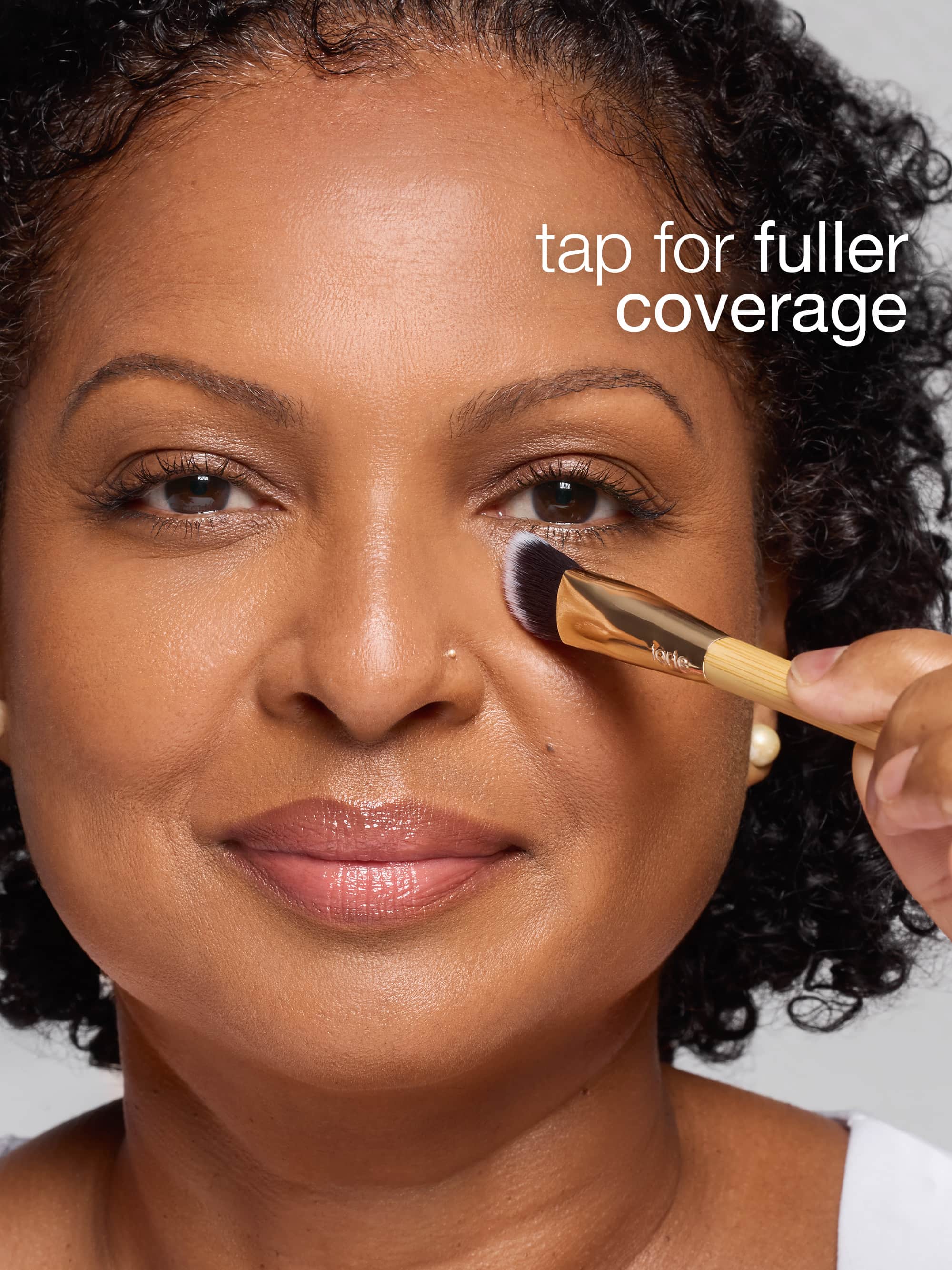 dark circle defense™ corrector brush - Image 4