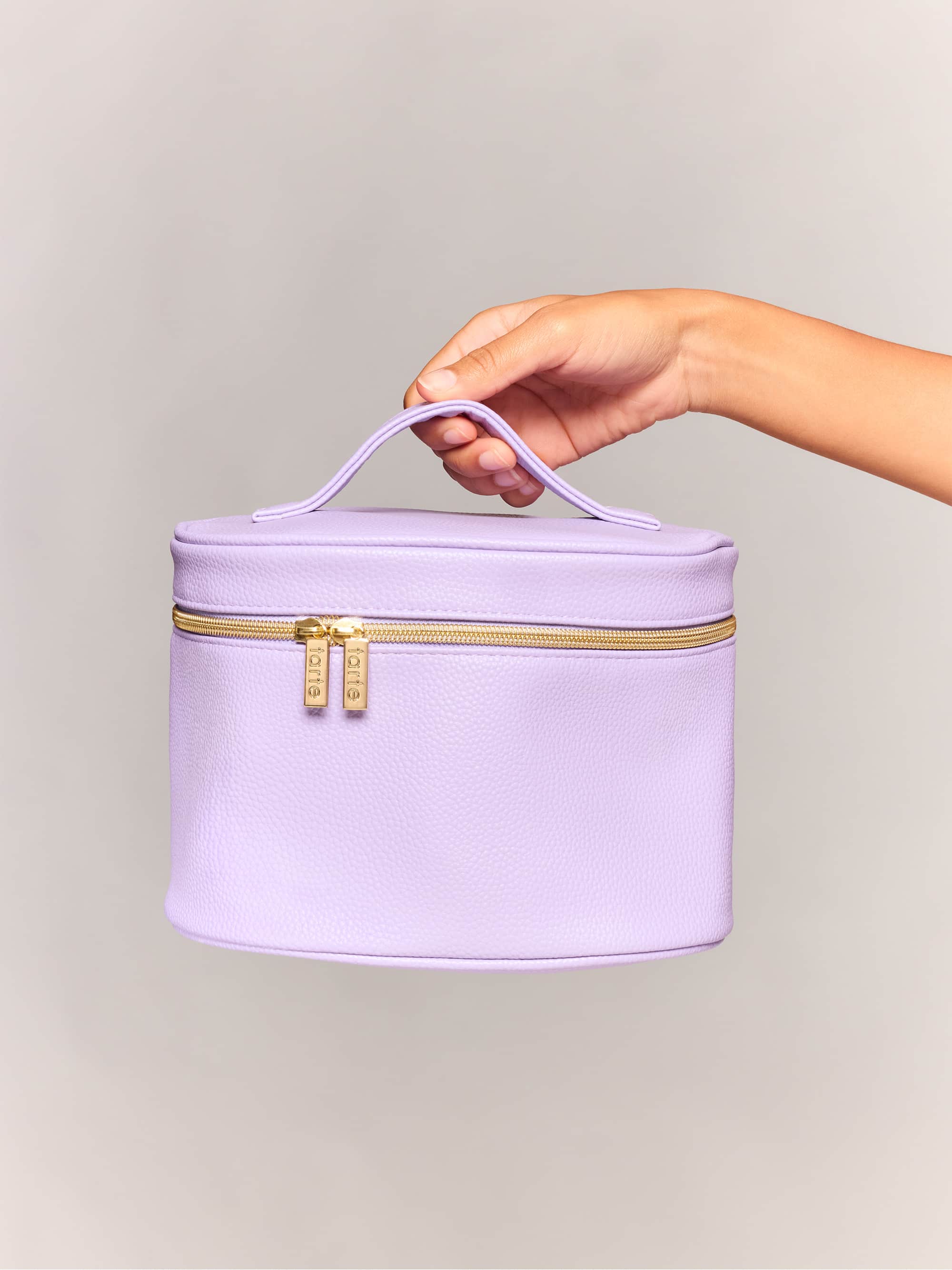 tarte⢠train case makeup bag - Image 4