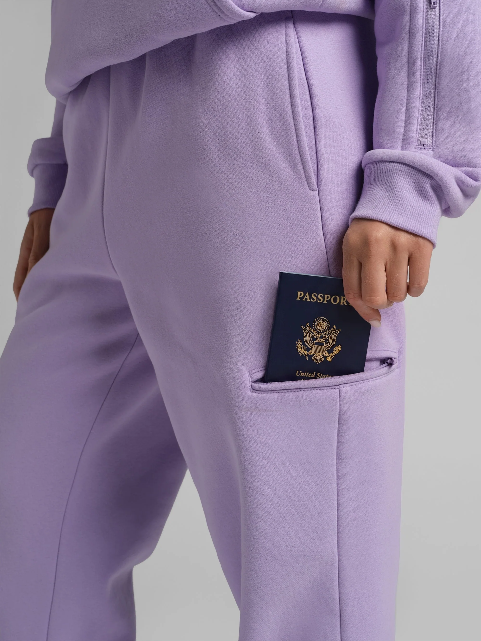 tarte x Comfrt airplane mode travel sweatpants - Image 49